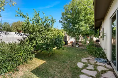 3610 E Sunnyside Drive, Phoenix, AZ 85028 - Photo 38