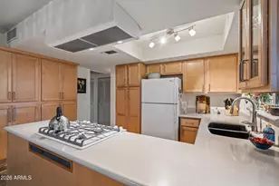 3610 E Sunnyside Dr, Phoenix, AZ 85028 - Photo 16
