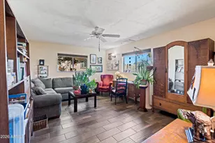 3610 E Sunnyside Dr, Phoenix, AZ 85028 - Photo 24