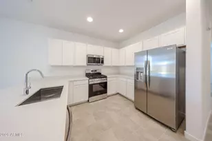 17351 W Gray Fox Trl, Surprise, AZ 85387 - Photo 2