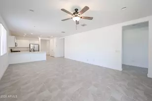 17351 W Gray Fox Trl, Surprise, AZ 85387 - Photo 4