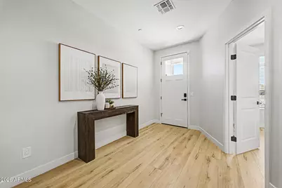2601 E Clarendon Avenue #9, Phoenix, AZ 85016 - Photo 6