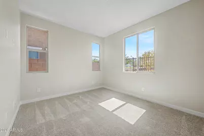 5562 N 205th Lane, Buckeye, AZ 85396 - Photo 8