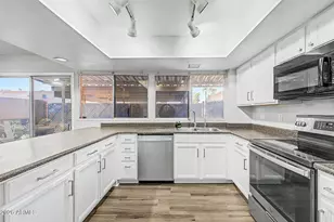 1620 E Donner Dr, Tempe, AZ 85282 - Photo 22