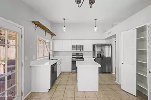 9405 S 45th Pl, Phoenix, AZ 85044 - Photo 12