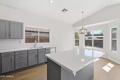 24837 N 40th Avenue, Glendale, AZ 85310 - Photo 8