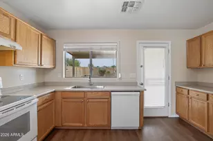 25772 W Kendall St, Buckeye, AZ 85326 - Photo 10