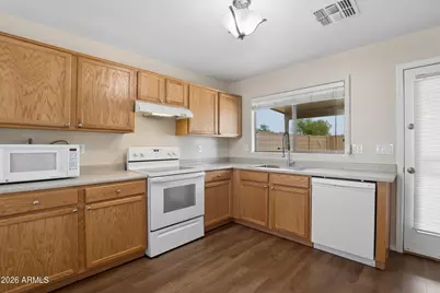 25772 W Kendall Street, Buckeye, AZ 85326 - Photo 6