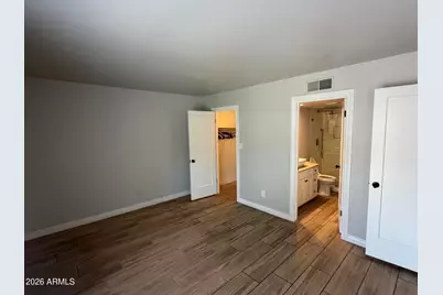 4930 N 42nd Way, Phoenix, AZ 85018 - Photo 10