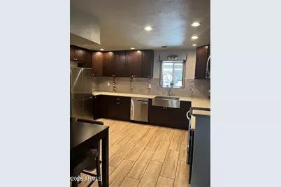 4930 N 42nd Way, Phoenix, AZ 85018 - Photo 2