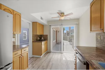 2834 S Extension Road #2010, Mesa, AZ 85210 - Photo 16
