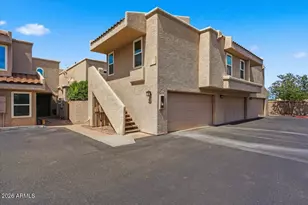 2834 S Extension Rd, Mesa, AZ 85210 - Photo 1