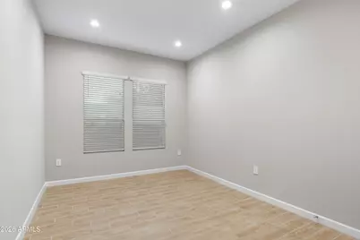 5131 E Village Drive, Scottsdale, AZ 85254 - Photo 10