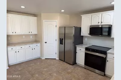 17375 N Carmen Avenue, Maricopa, AZ 85139 - Photo 6