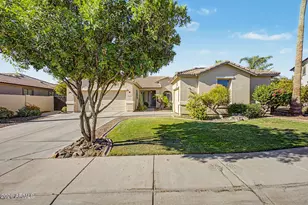 1748 E Iris Dr, Chandler, AZ 85286 - Photo 8