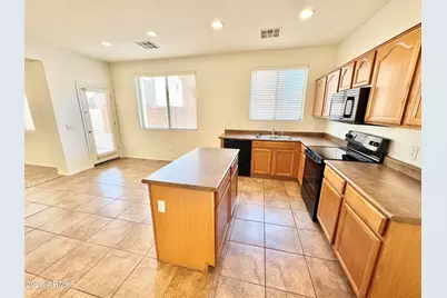 17519 W Lisbon Lane, Surprise, AZ 85388 - Photo 14