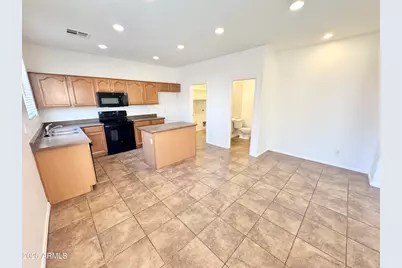 17519 W Lisbon Lane, Surprise, AZ 85388 - Photo 12