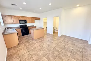 17519 W Lisbon Ln, Surprise, AZ 85388 - Photo 12
