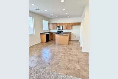17519 W Lisbon Lane, Surprise, AZ 85388 - Photo 10