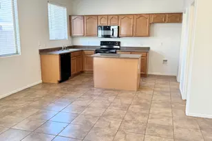 17519 W Lisbon Ln, Surprise, AZ 85388 - Photo 10