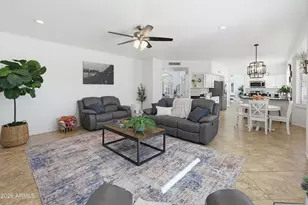 13 W Silverwood Dr, Phoenix, AZ 85045 - Photo 16