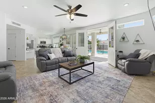 13 W Silverwood Dr, Phoenix, AZ 85045 - Photo 34