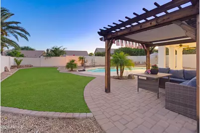 13 W Silverwood Drive, Phoenix, AZ 85045 - Photo 4