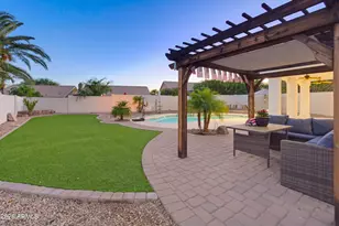13 W Silverwood Dr, Phoenix, AZ 85045 - Photo 4
