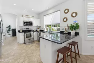 13 W Silverwood Dr, Phoenix, AZ 85045 - Photo 20