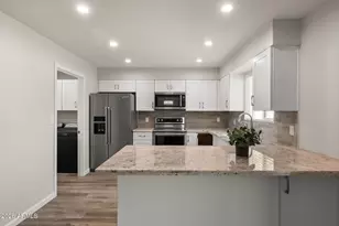 224 E Oxford Dr, Tempe, AZ 85283 - Photo 6