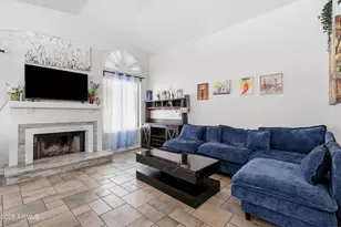 8875 S Ash Ave, Tempe, AZ 85284 - Photo 10