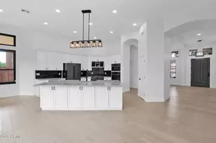 5559 E Sheena Dr, Scottsdale, AZ 85254 - Photo 1