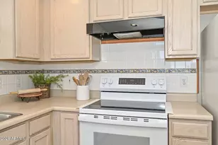 9715 W Sunnyslope Ln, Peoria, AZ 85345 - Photo 14
