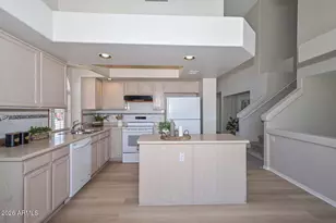 9715 W Sunnyslope Ln, Peoria, AZ 85345 - Photo 12