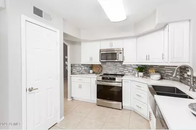 3611 E Windmere Drive, Phoenix, AZ 85048 - Photo 22