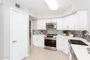 3611 E Windmere Dr, Phoenix, AZ 85048 - Photo 22
