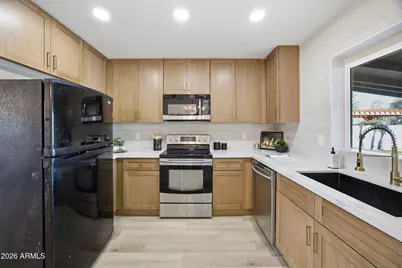 651 E Glade Avenue, Mesa, AZ 85204 - Photo 10