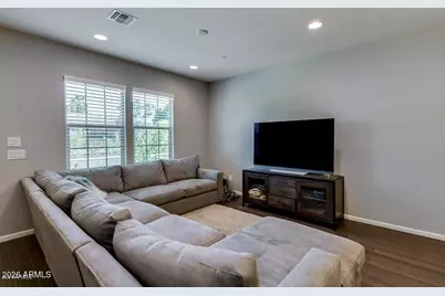2477 W Market Place #Unit 32, Chandler, AZ 85248 - Photo 8