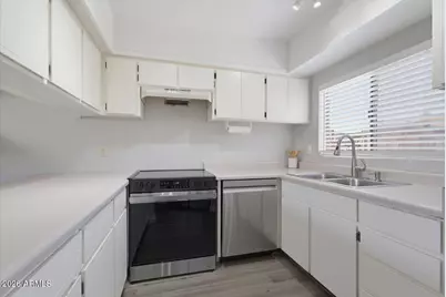 917 S Hacienda Drive, Tempe, AZ 85281 - Photo 8