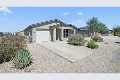 32020 N Redding Street, Wittmann, AZ 85361 - Photo 2