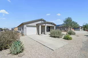 32020 N Redding St, Wittmann, AZ 85361 - Photo 2
