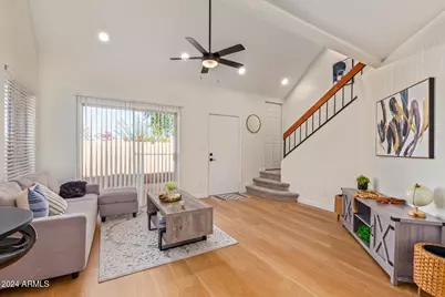 7432 N 43rd Lane, Glendale, AZ 85301 - Photo 2