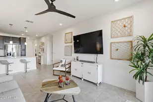 2511 W Queen Creek Rd, Chandler, AZ 85248 - Photo 16