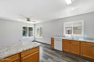 2585 E Harrison Ct, Gilbert, AZ 85295 - Photo 4