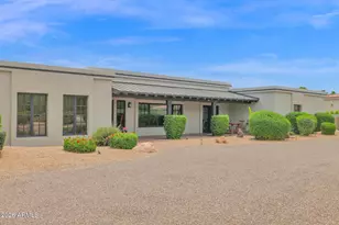 6433 E Badgett Ln, Paradise Valley, AZ 85253 - Photo 4