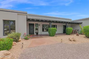 6433 E Badgett Ln, Paradise Valley, AZ 85253 - Photo 2