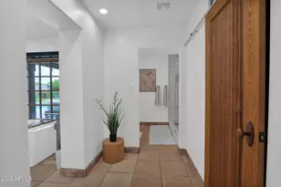 6433 E Badgett Ln, Paradise Valley, AZ 85253 - Photo 10