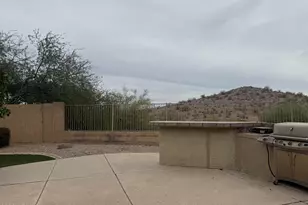 18086 W Las Cruces Dr, Goodyear, AZ 85338 - Photo 4