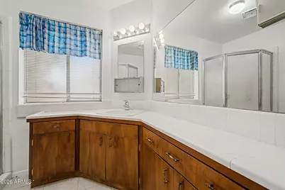 2210 W Meadow Drive, Phoenix, AZ 85023 - Photo 20