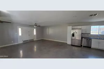 18209 N 7th Drive, Phoenix, AZ 85023 - Photo 4